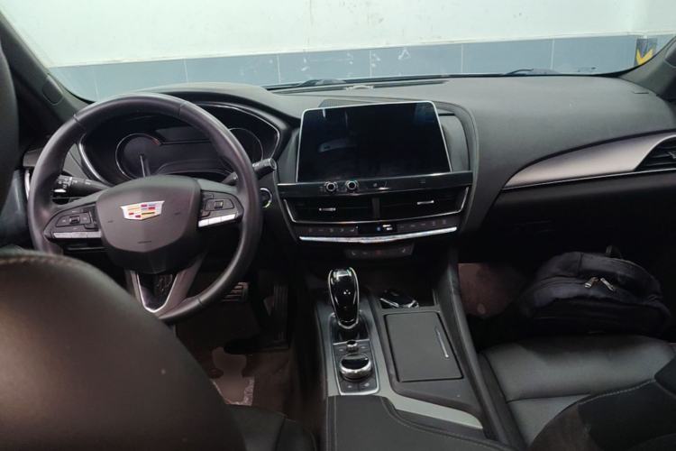 Used Cadillac CT5 2021 Revised 28T Luxury Version Center Console