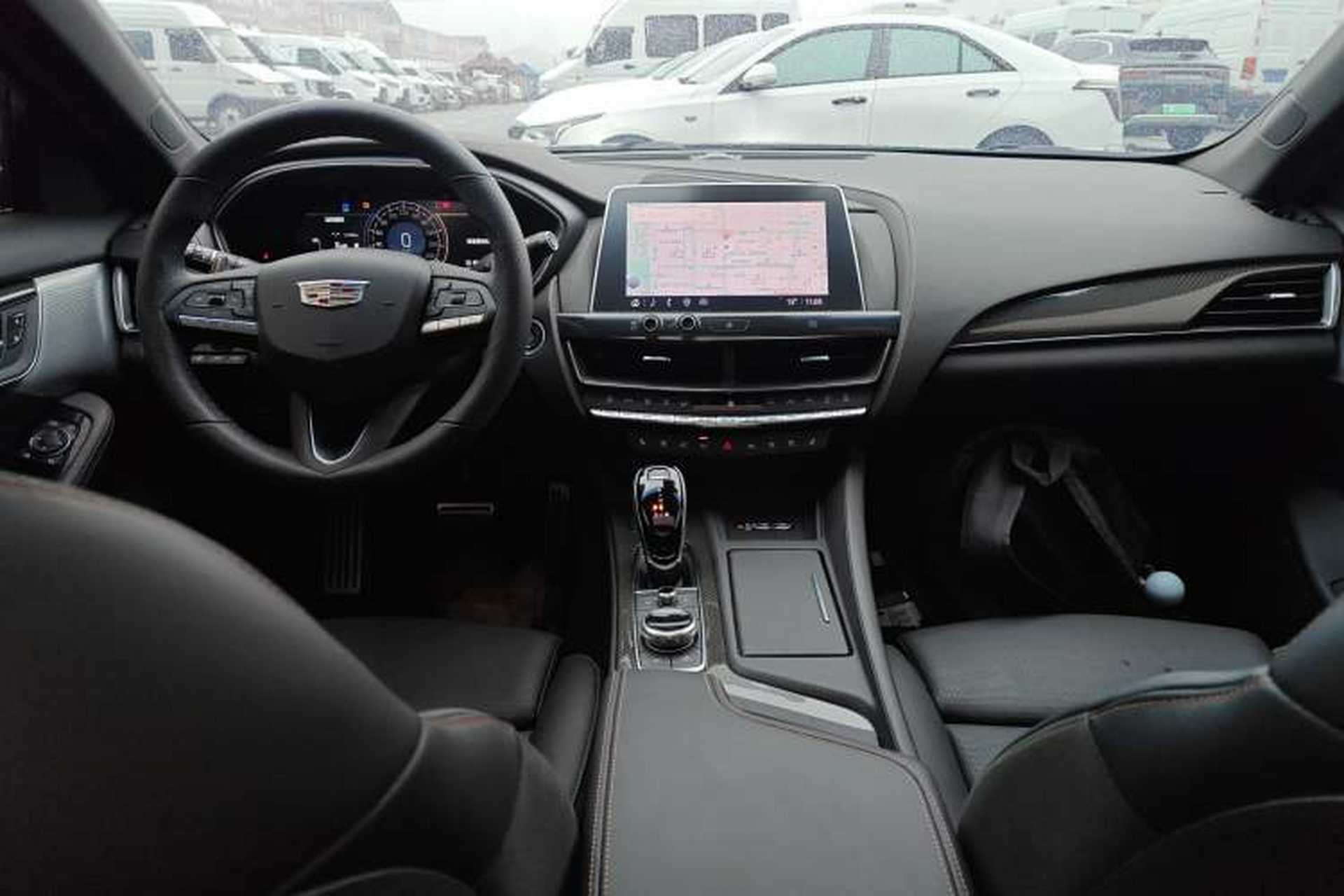 Used Cadillac CT5 2021 28T Platinum Edition Center Console