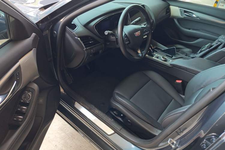 Used Cadillac CT5 2021 28T Luxury Model Driver Seat