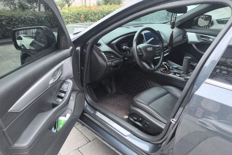 Used Cadillac CT5 2021 28T Luxury Model Driver Seat