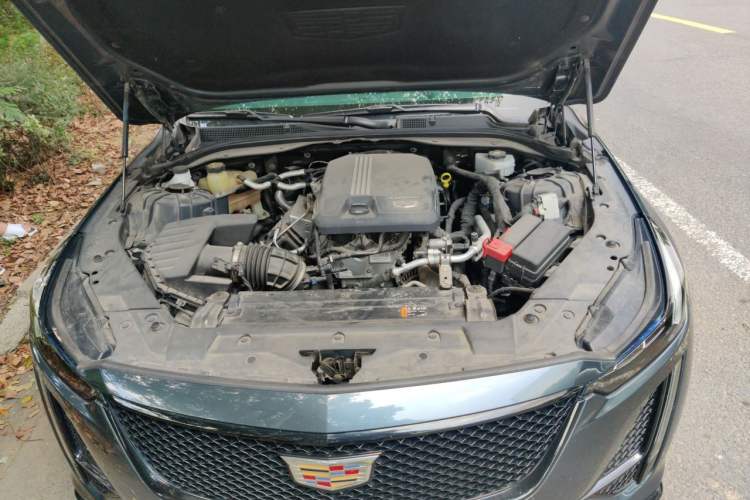 Used Cadillac CT5 2021 28T Advanced Sport Model Engine Bay
