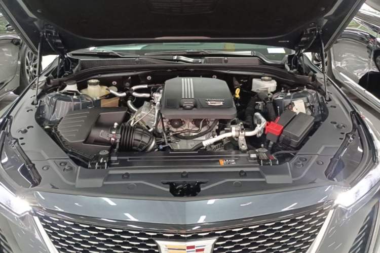 Used Cadillac CT5 2021 Revised 28T Luxury Version Engine Bay