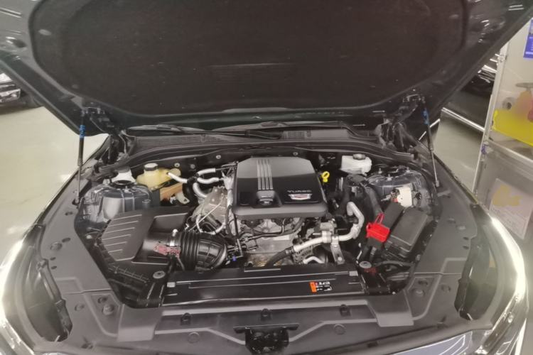 Used Cadillac CT5 2021 Revised 28T Luxury Version Engine Bay