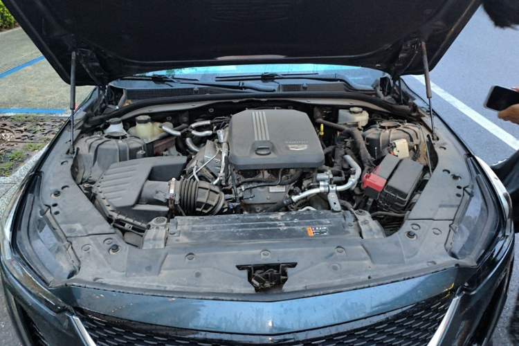 Used Cadillac CT5 2021 28T Luxury Model Engine Bay