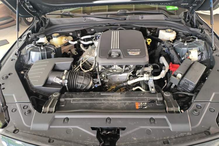 Used Cadillac CT5 2021 28T Luxury Model Engine Bay