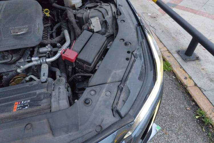 Used Cadillac CT5 2021 28T Luxury Model Engine Bay Left