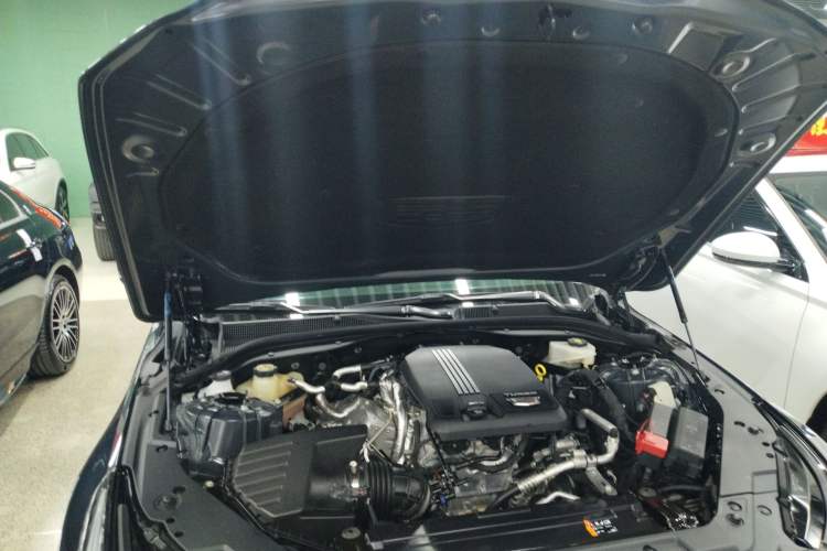 Used Cadillac CT5 2021 Revised 28T Luxury Version Engine Bay