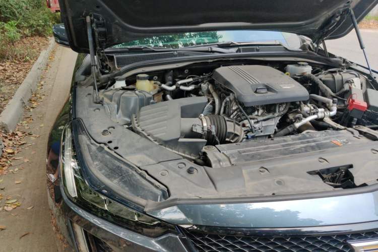 Used Cadillac CT5 2021 28T Advanced Sport Model Engine Bay Right