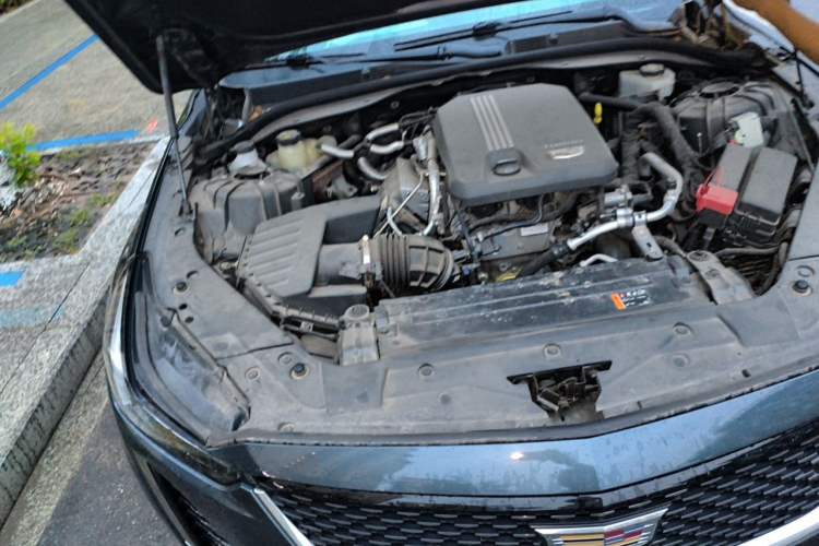 Used Cadillac CT5 2021 28T Luxury Model Engine Bay Right