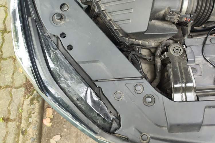Used Cadillac CT5 2021 28T Advanced Sport Model Engine Bay Right