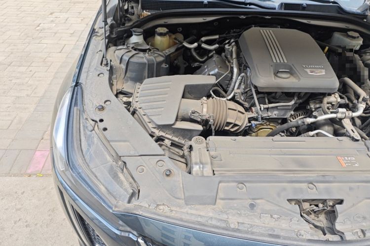Used Cadillac CT5 2021 28T Platinum Edition Engine Bay Right