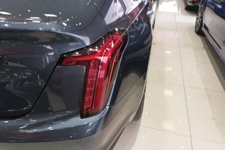 Used Cadillac CT5 2021 28T Prestige Edition Exterior 3