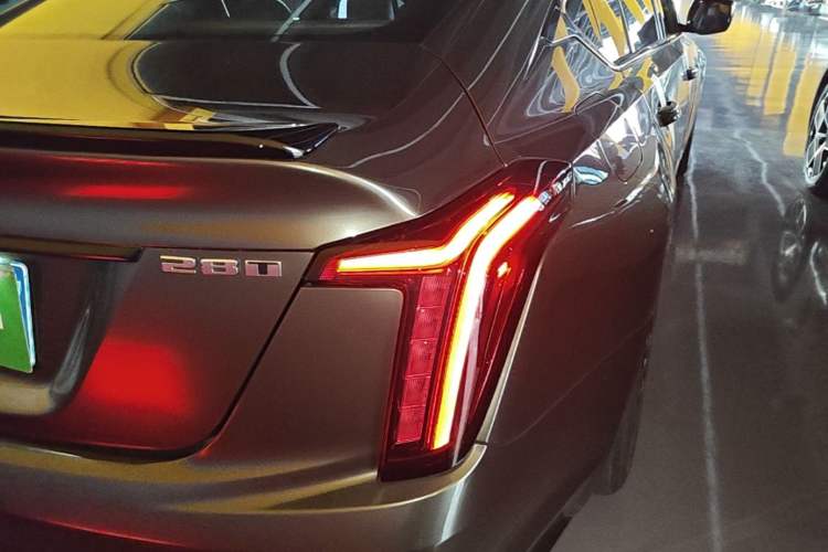 Used Cadillac CT5 2021 Revised 28T Luxury Version Exterior 3