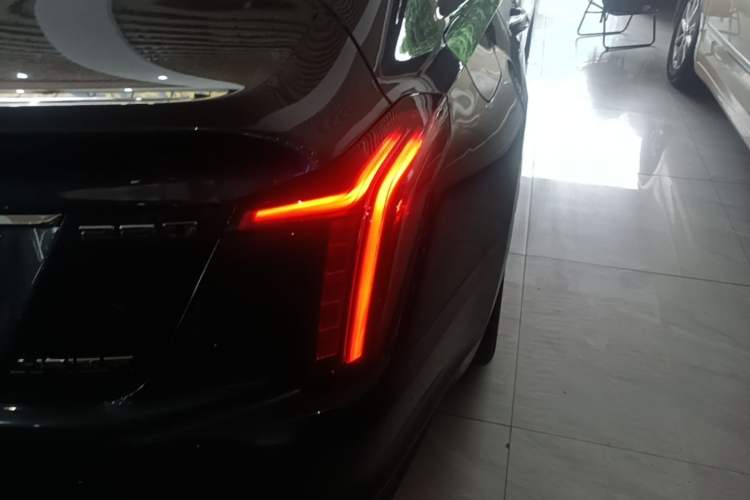 Used Cadillac CT5 2021 Revised 28T Luxury Version Exterior 3
