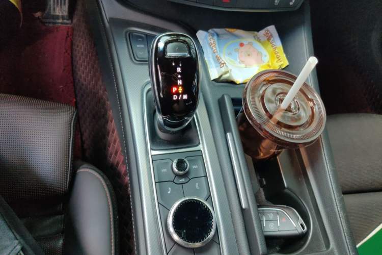 Used Cadillac CT5 2021 28T Advanced Sport Model Gear Lever