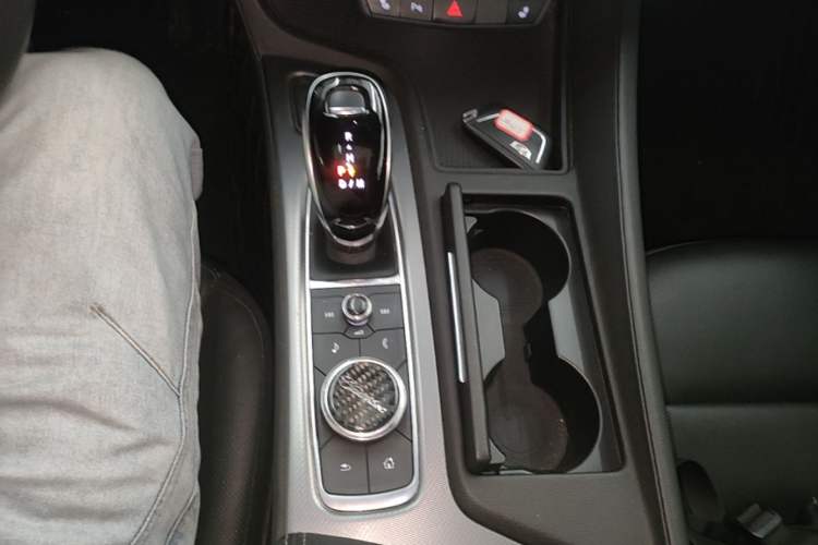 Used Cadillac CT5 2021 Revised 28T Luxury Version Gear Lever