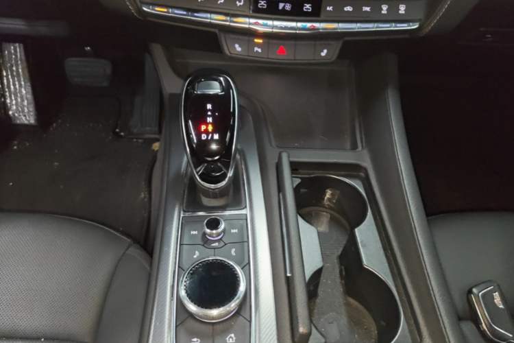 Used Cadillac CT5 2021 Revised 28T Luxury Version Gear Lever