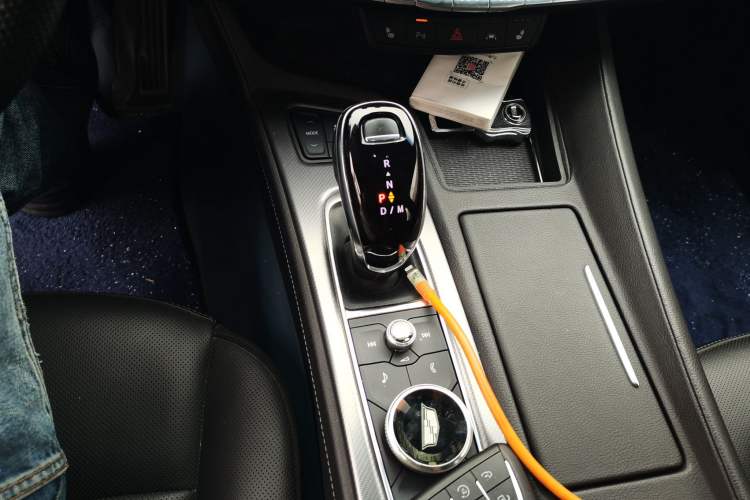 Used Cadillac CT5 2021 28T Prestige Edition Gear Lever