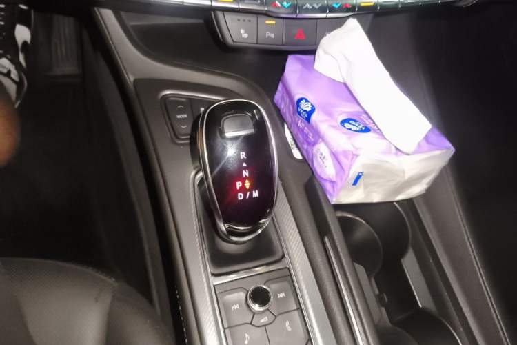 Used Cadillac CT5 2021 28T Prestige Edition Gear Lever