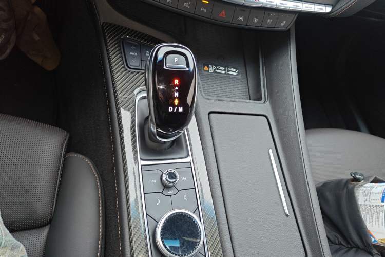 Used Cadillac CT5 2021 28T Platinum Edition Gear Lever