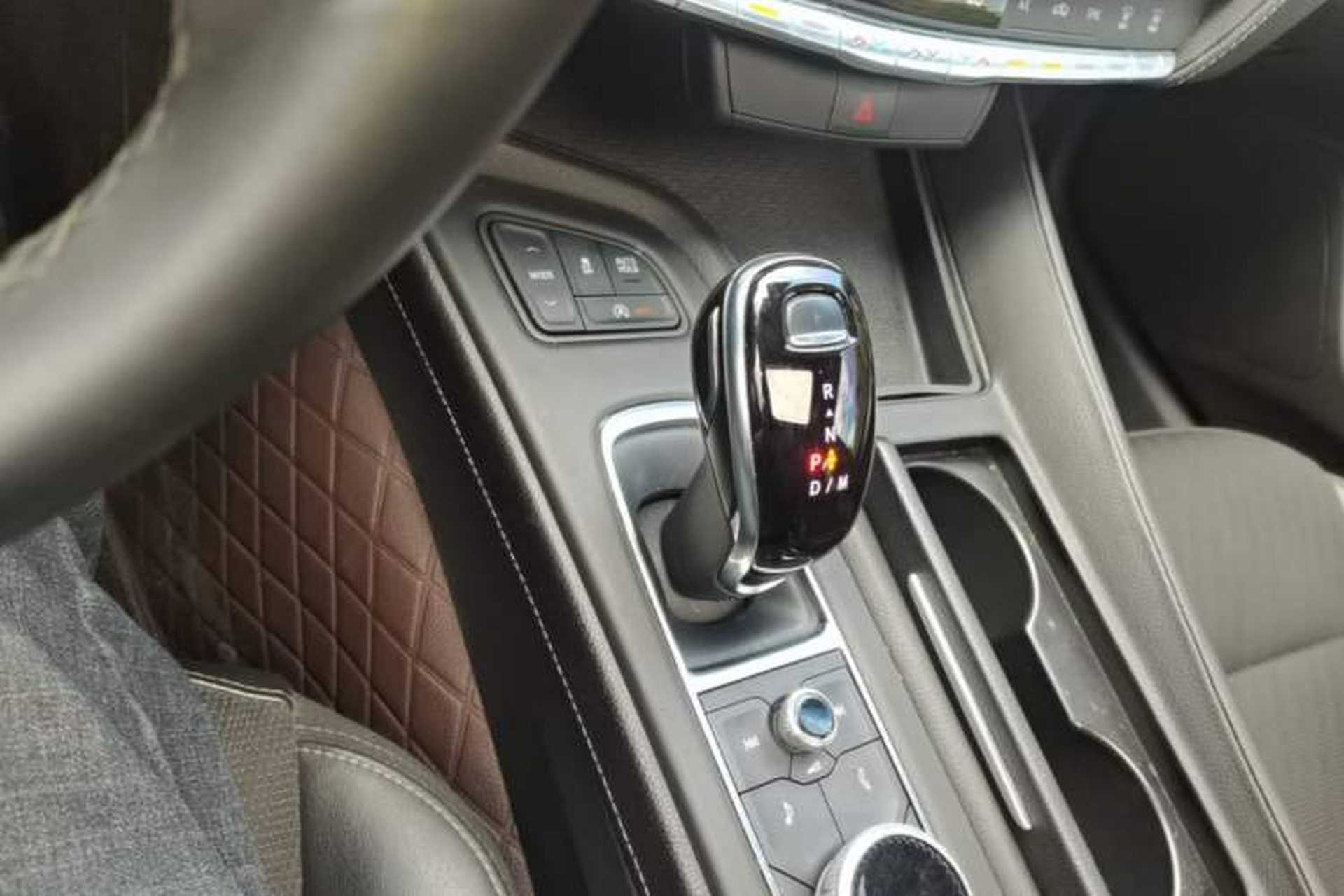 Used Cadillac CT5 2021 28T Fashion Edition Gear Lever