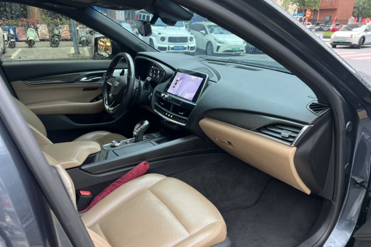 Used Cadillac CT5 2021 28T Prestige Edition Interior 4
