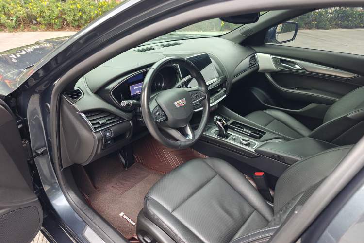 Used Cadillac CT5 2021 28T Luxury Model Interior 4