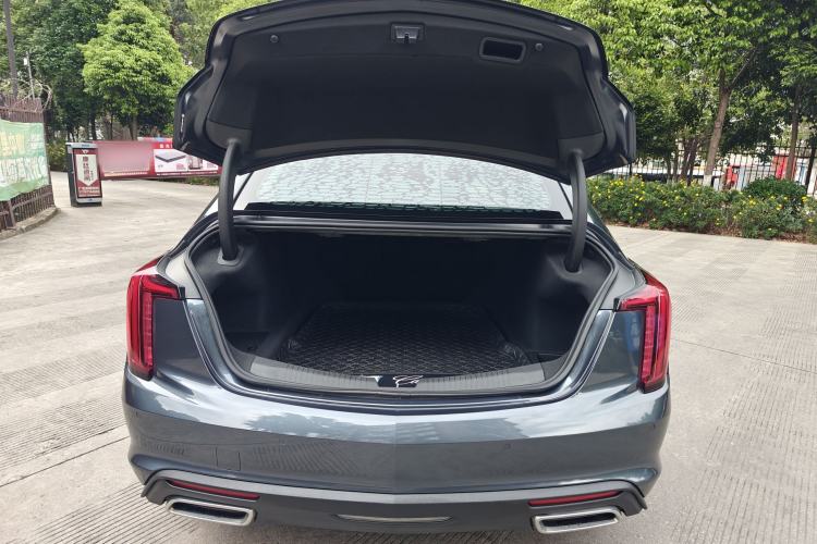 Used Cadillac CT5 2021 28T Luxury Model Interior 7