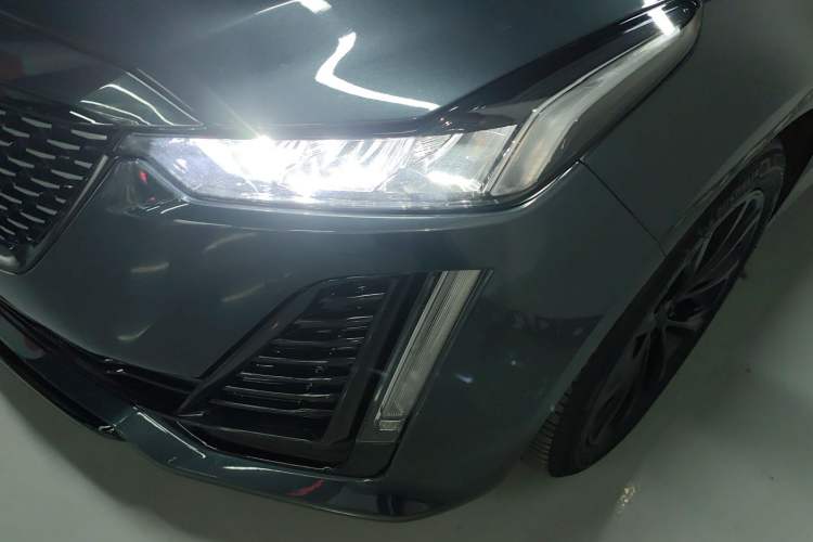 Used Cadillac CT5 2021 28T Luxury Model Left Front Headlight