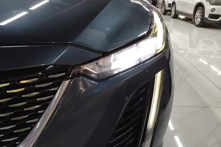 Used Cadillac CT5 2021 28T Luxury Model Left Front Headlight