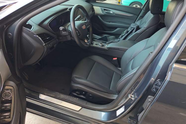 Used Cadillac CT5 2021 28T Luxury Model Left Front Seat