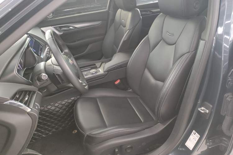Used Cadillac CT5 2021 Revised 28T Luxury Version Left Front Seat