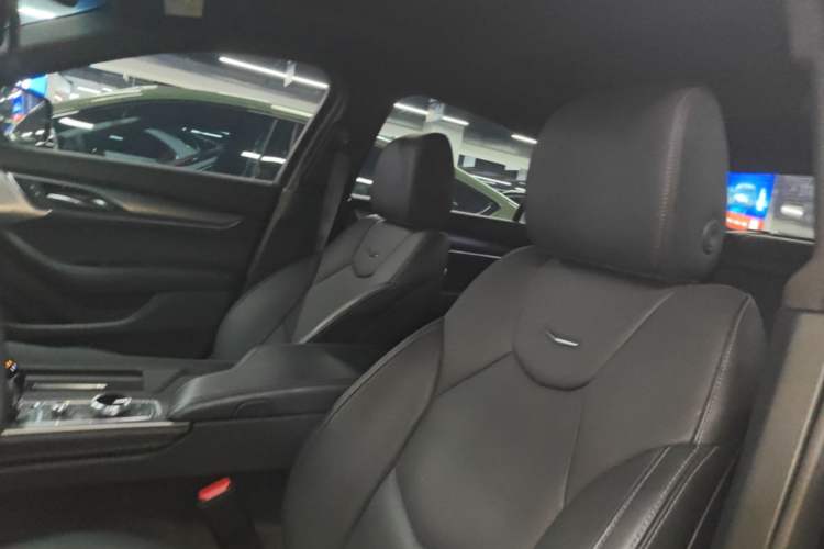 Used Cadillac CT5 2021 Revised 28T Luxury Version Left Front Seat