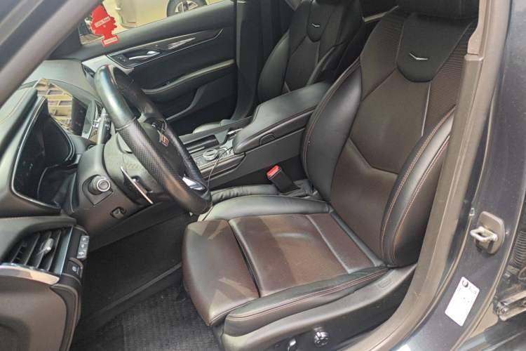 Used Cadillac CT5 2021 28T Platinum Edition Left Front Seat