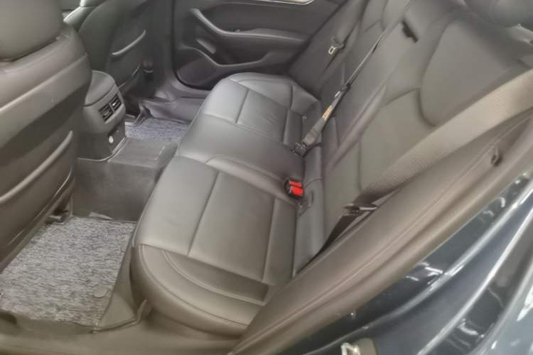 Used Cadillac CT5 2021 Revised 28T Luxury Version Left Rear Seat