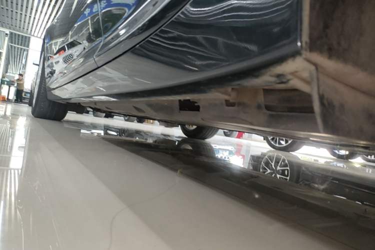 Used Cadillac CT5 2021 Revised 28T Luxury Version Left Side Sill