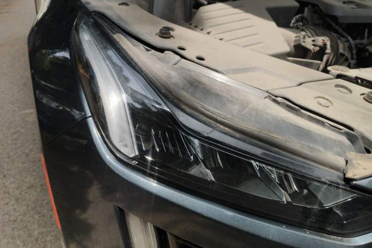 Used Cadillac CT5 2021 28T Luxury Model Right Front Headlight