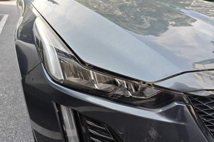 Used Cadillac CT5 2021 28T Luxury Model Right Front Headlight