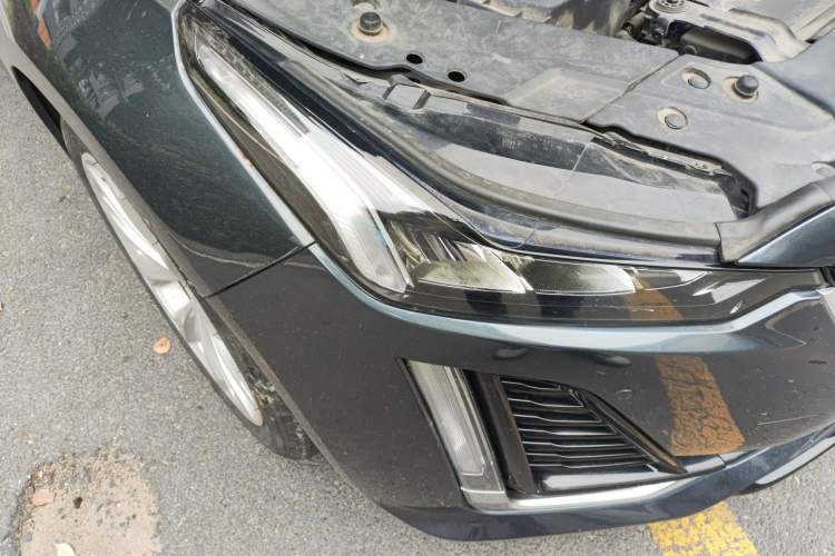 Used Cadillac CT5 2021 Revised 28T Luxury Version Right Front Headlight