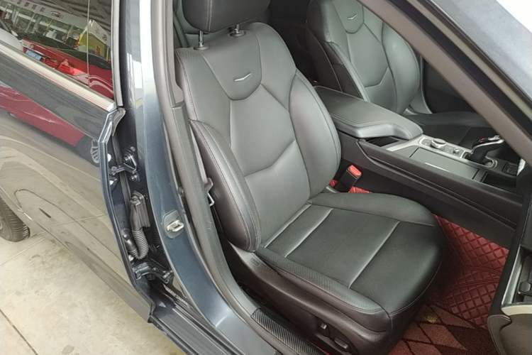 Used Cadillac CT5 2021 28T Luxury Model Right Front Seat