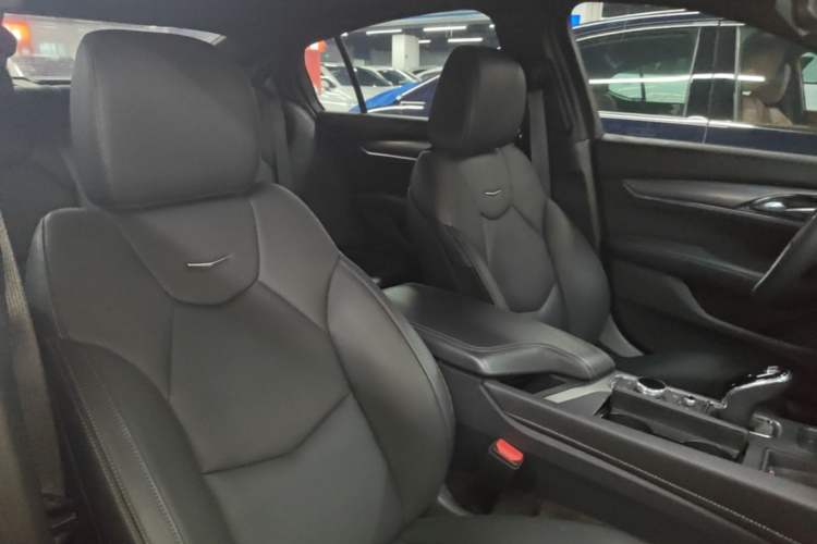 Used Cadillac CT5 2021 Revised 28T Luxury Version Right Front Seat