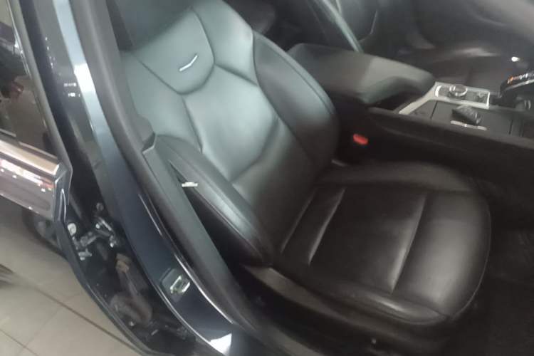 Used Cadillac CT5 2021 Revised 28T Luxury Version Right Front Seat