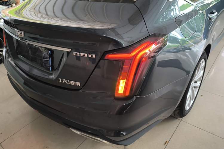 Used Cadillac CT5 2021 28T Luxury Model Right Rear Taillight