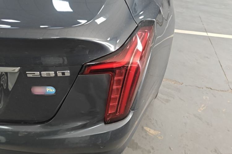 Used Cadillac CT5 2021 28T Luxury Model Right Rear Taillight