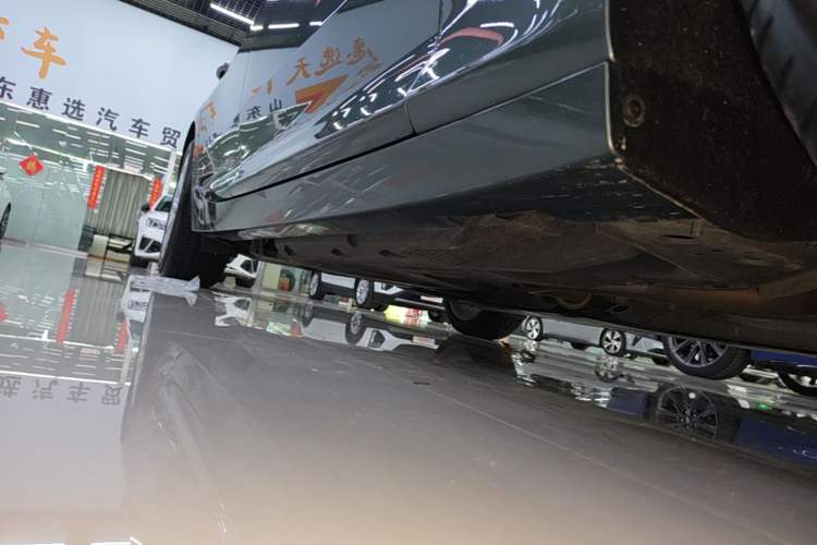 Used Cadillac CT5 2021 Revised 28T Luxury Version Right Side Sill