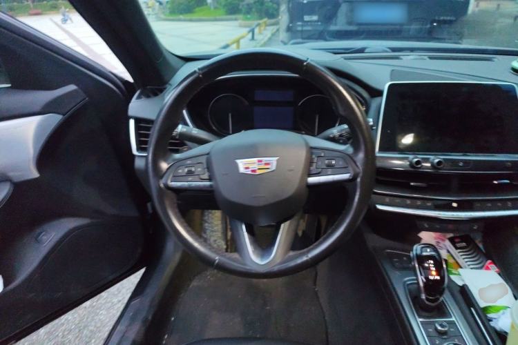 Used Cadillac CT5 2021 28T Luxury Model Steering Wheel