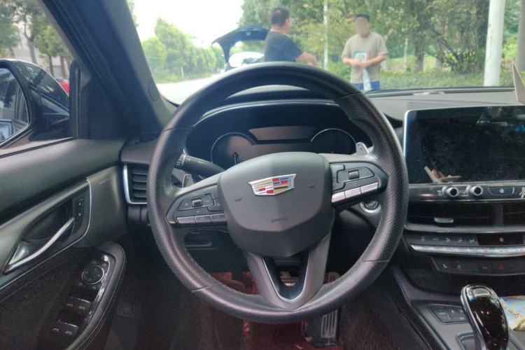Used Cadillac CT5 2021 28T Advanced Sport Model Steering Wheel