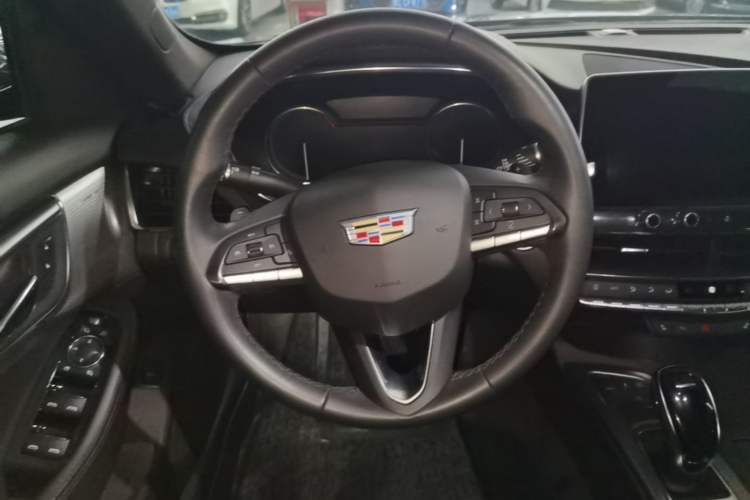 Used Cadillac CT5 2021 Revised 28T Luxury Version Steering Wheel