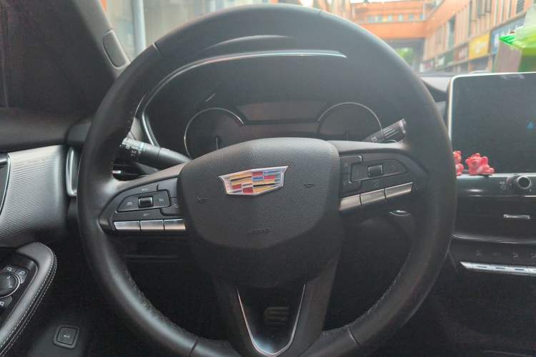 Used Cadillac CT5 2021 Revised 28T Luxury Version Steering Wheel
