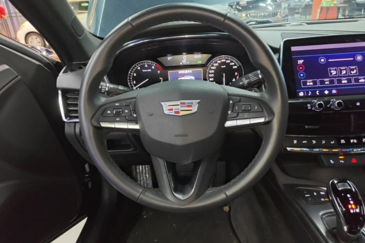 Used Cadillac CT5 2021 Revised 28T Luxury Version Steering Wheel
